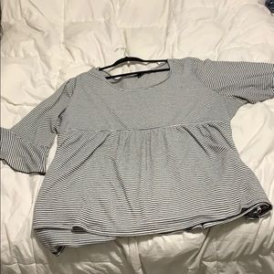 STRIPE BELL SLEEVE BABYDOLL TEE